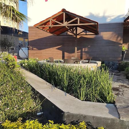 Hi! Monterrey Aeropuerto Hotel Apodaca Екстериор снимка