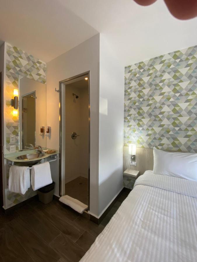 Hi! Monterrey Aeropuerto Hotel Apodaca Екстериор снимка